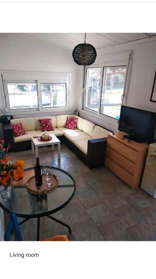 Amaryllis Sweet Home Pírgos المظهر الخارجي الصورة
